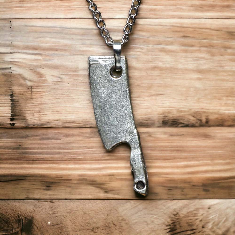 Cleaver Design Real Silver Plate Necklace